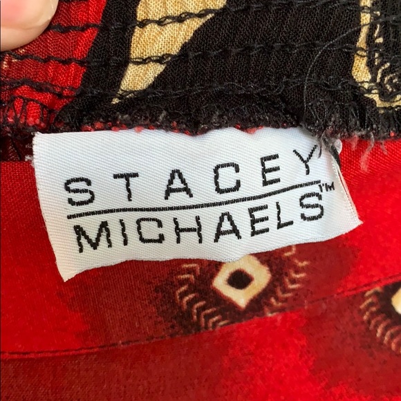 Stacey Michaels Red Patterned Shorts - Picture 6 of 9